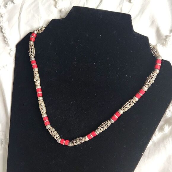 Tribal-Inspired Red & Silver Beaded Necklace - Picture 2 of 4